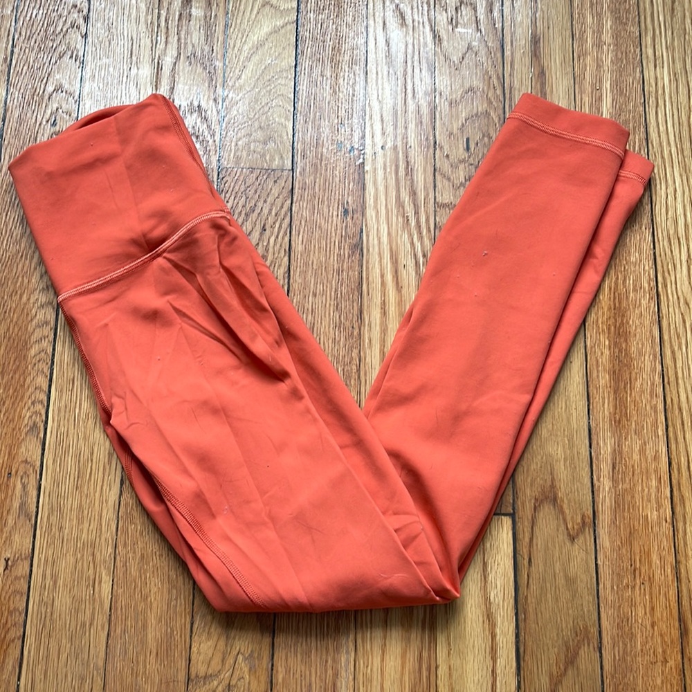 Lululemon Wunder Train size 4